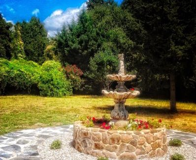 Arenas de San Pedro House | Discover Los Sotillos De Gredos: 4-Star Family Getaway