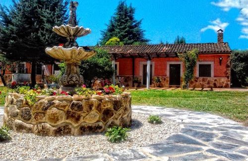 Arenas de San Pedro House | Discover Los Sotillos De Gredos: 4-Star Family Getaway
