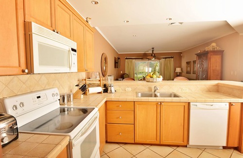 Herradura Condo | Beachfront Los Sueños Resort Condo Del Mar - 3BR Oasis