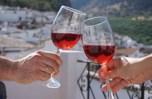 Montejaque House | Discover Los Trigos: Family & Pet-Friendly Retreat