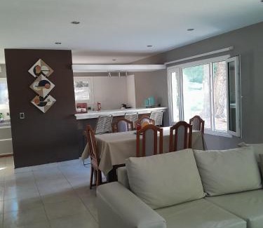 Mar de Las Pampas House | Experience Losgumitas 2: Perfect for Families and Pets