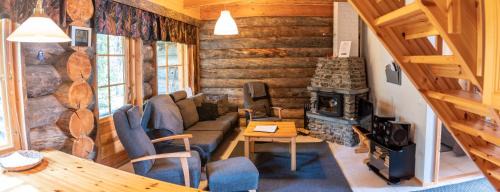 Akaslompolo House | Discover Lost Inn Cabins: Family-Friendly Getaway with Hot Tub