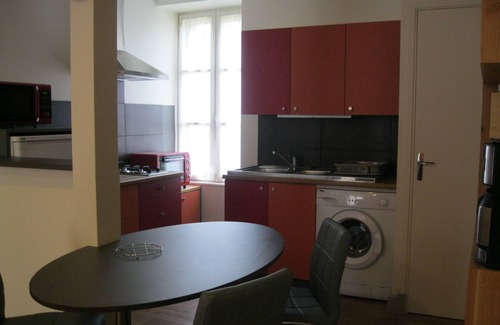 Laroque-des-Arcs Apartment | Discover Lot Valley: Family-Friendly Stay Near Cahors