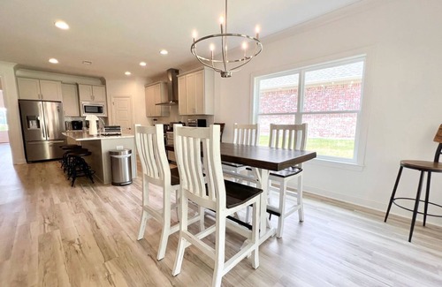Auburn - Opelika House | Family-Friendly Retreat with Pool and Spa Amenities