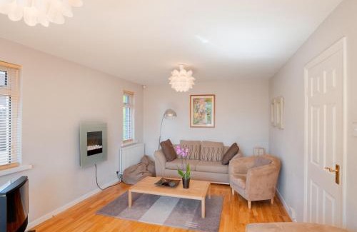 Paignton House | Lotts View: Family-Friendly 4-Star Retreat Awaits You
