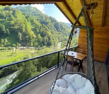 Ayder Hotel | Relaxing Stay at Lotus Çamlıhemşin Suit & Bungalov