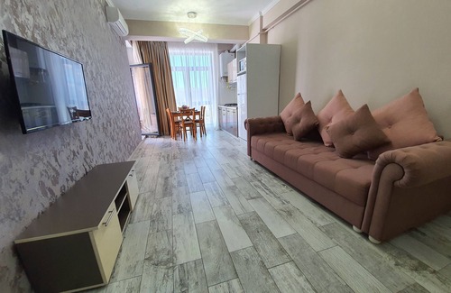Constanta Apartment | Lotus 7 Silver: Oceanfront Escape with Top Guest Ratings