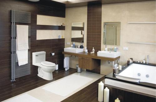 Sheikh Zayed City Boat Rental | Lotus Blue Nile Villa