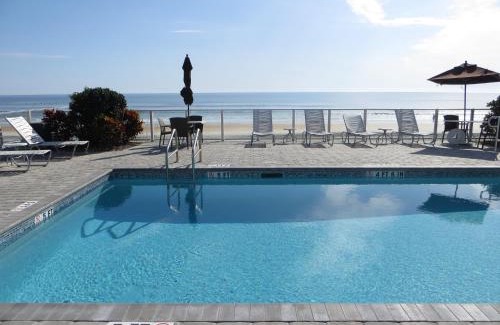 Bostroms Lower Ormond Beach Hotel | Discover the Lotus Boutique Inn and Suites with Oceanfront Views