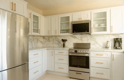 La Grande Princesse Condo | Oceanfront Oasis: Lotus By The Sea with Pool & Breakfast