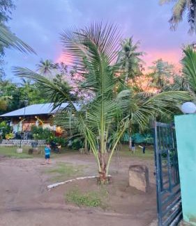 Ibbagamuwa Hotel | Discover Lotus Hotel: Family-Friendly Dining & Comfort