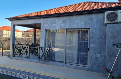 Absheron House | Cozy Lotus Guesthouse with Pool and Pet-Friendly Amenities