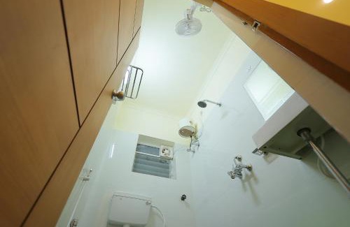 Seal Lane Hotel | Discover Lotus Hotel and Banquet with Top Guest Ratings