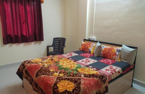 Karad Cabin | Affordable Lotus Lodging with Breakfast Included