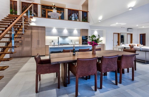 Hamilton Island House | Lotus House on Hamilton Island: Family-Friendly Relaxation