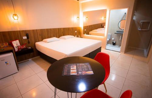 Northeast Region Hotel | Budget-Friendly Lotus Motel Guaribas with Hot Tub & Dining