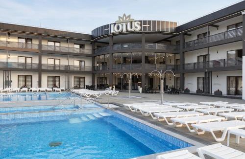 Solotvyno Hotel | Discover Lotus & Spa: Oceanfront Serenity Awaits You