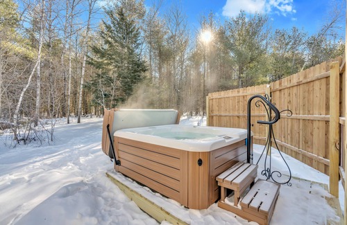 Acton Apartment | Zen Spa: Your Serene Getaway with Ocean and Lake Views