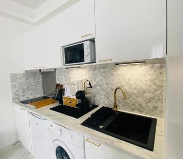 Saint-Quentin Apartment | Lotus Studio: Relaxing Hot Tub & Central Location Awaits