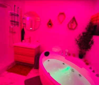 Saint-Quentin Apartment | Lotus Studio: Relaxing Hot Tub & Central Location Awaits