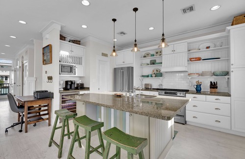 The Shores House | Lotus Villa: Scenic Dune Trails and Oceanfront Bliss
