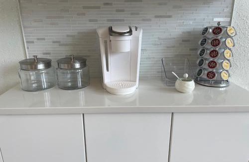 West Main Historic District Apartment | Experience Lou-City Penthouse Suite: Pet-Friendly Bliss