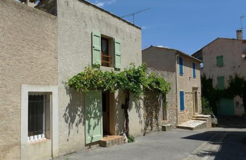 Sainte-Croix-du-Verdon Apartment | Discover Lou Marcelou - Family-Friendly Apartment One