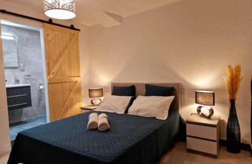 Labeaume Bed & Breakfast | Experience Lou Mouli di Baou: Oceanfront Gem with 9.3 Rating