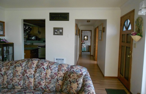 Barview House | Beautiful Lou's Bay View: Oceanfront Home in Coos Bay