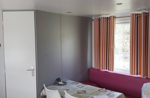 Saint-Laurent-les-Eglises House | Family-Friendly Mobilhome O'Hara in Haute-Vienne for 6