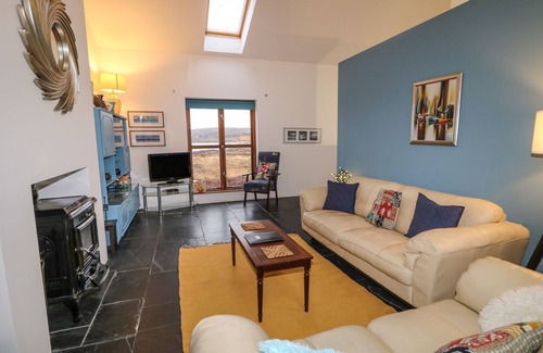 Dungloe Cottage | Pet-Friendly Lough Meela Lodge in Dungloe, Donegal