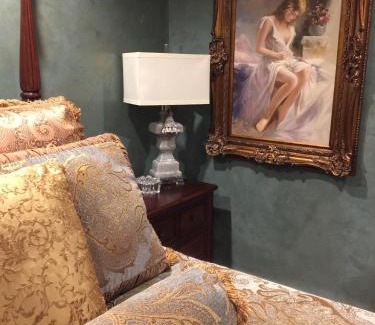 Milton Bed & Breakfast | Delightful Louisiana Cajun Mansion: Eco-Friendly Retreat