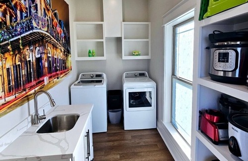 Lake Charles House | Discover Louisiana XL: 5BR Retreat with Private Pool