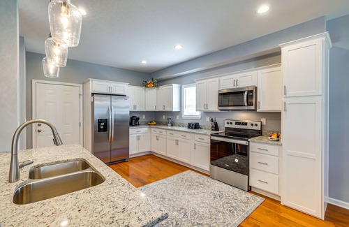 Lyndon House | Incredible Louisville Retreat with Deck, Near Downtown!
