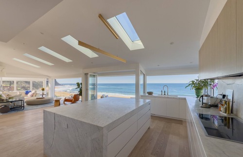 Forresters Beach House | Beachfront Bliss at Loulou Beach House with Ocean Views
