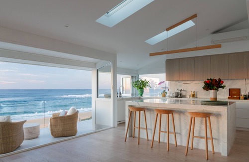 Forresters Beach House | Beachfront Bliss at Loulou Beach House with Ocean Views