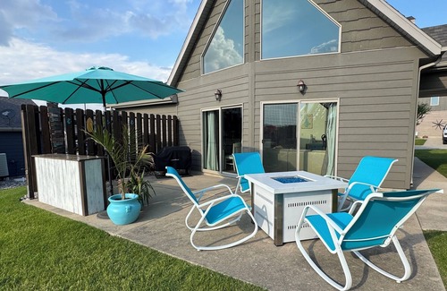 Spirit Lake House | Relax at Bridges Bay Resort with Waterpark Access