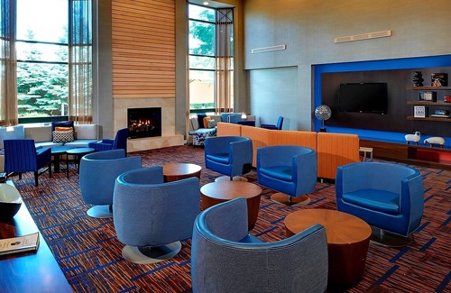 West Dundee House | Relax by the Pool with Pet-Friendly Options Near NOW Arena!