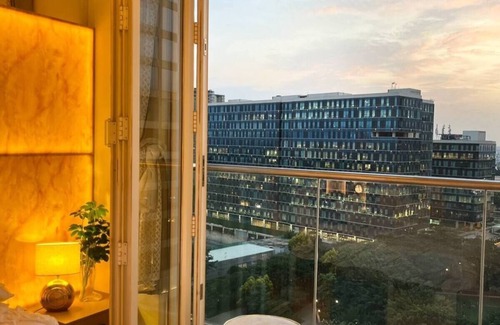 Bengaluru Cabin | Family-Friendly Retreat at Lounge Fly By Jade Hotel