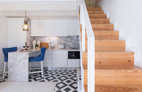 Centro / Baixa Villa | Discover Family-Friendly Loureiro Villas with Full Kitchen