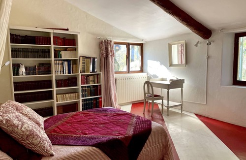 Lourmarin Other | Discover Lourmarin Mas Provençal with Pool & Family Amenities