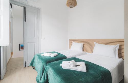 Lousa Bed & Breakfast | Family-Friendly Lousã Estação AL with High Guest Ratings