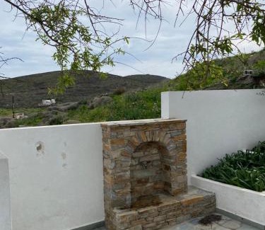 Loutra House | Family-Friendly Escape at Loutra Hills - Rated 9.4/10