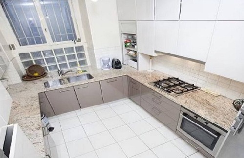 Quartier de la Place-Vendome Apartment | Experience Magic at Louvre Place Vendome/Seine Hotel!