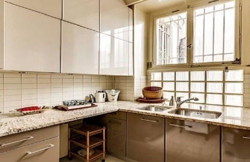 Quartier de la Place-Vendome Apartment | Experience Magic at Louvre Place Vendome/Seine Hotel!