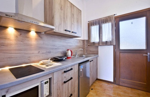 Sidari Apartment | Top-Rated Louvros Studio 4 in Sidari, Corfu with Pool