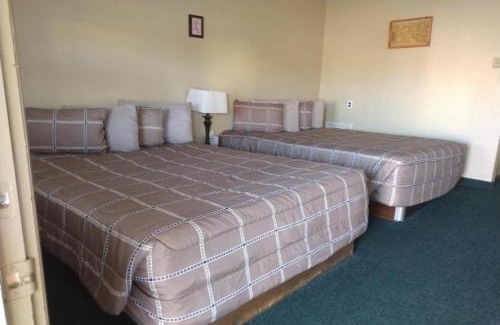 Murdo Hotel | Cozy Retreat at Love Hotels Murdo on Interstate 90