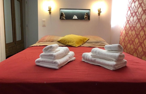 Namur Bed & Breakfast | Discover Love Nest Versailles - Serene Stay in City Center