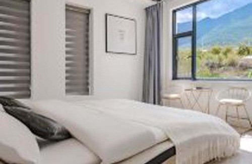 Dali Town Hotel | Love of Flowers·Dali Villa Wisdom and Beauty