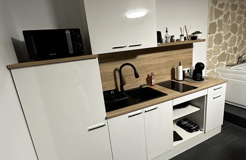Le Val-d'Ajol Apartment | Indulge in Love Room With Jacuzzi & Perfect 10/10 Rating